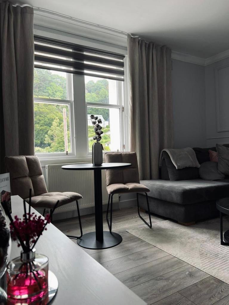 Modern 2-Bed Flat In Town Centre Appartement Oban Buitenkant foto